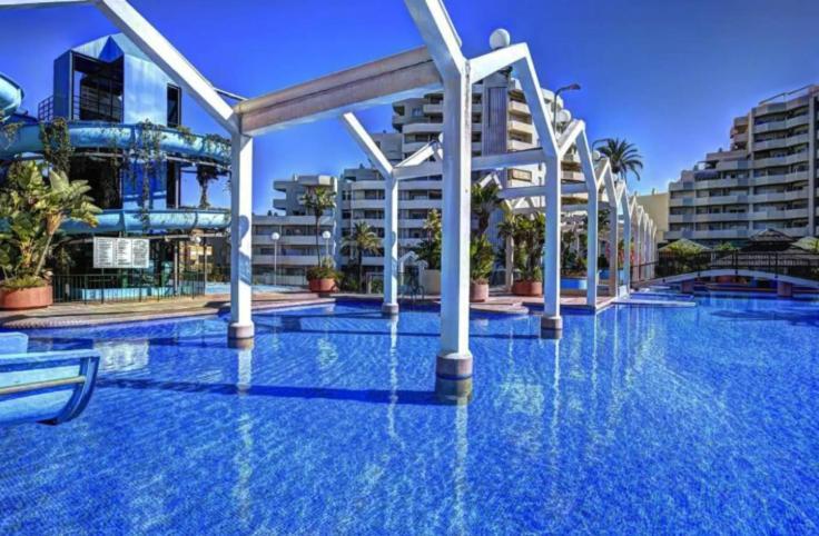 Benal Beach Suite, Parque Acuatico Y Vistas Al Mar Benalmadena Exterior photo