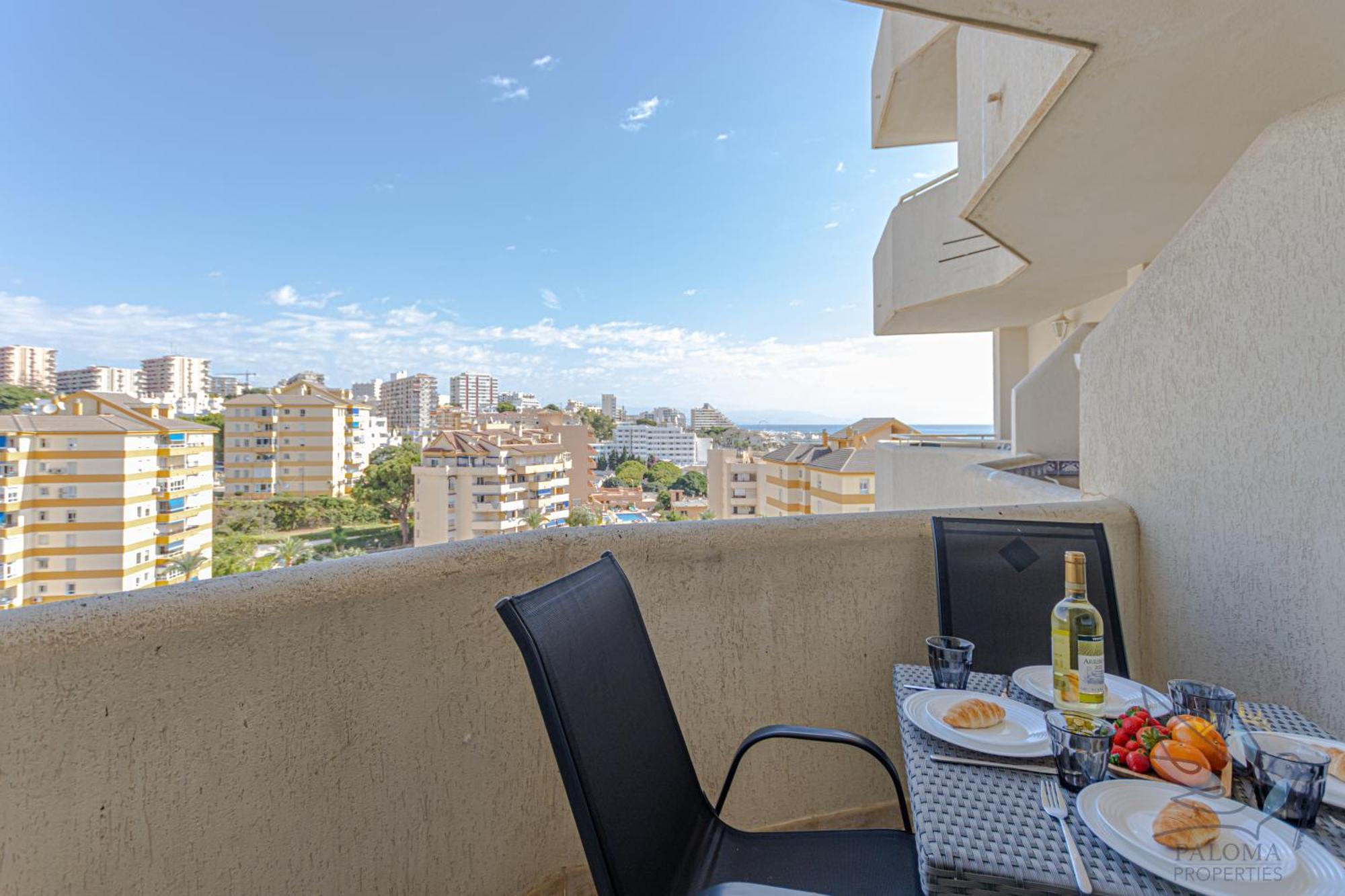 Benal Beach Suite, Parque Acuatico Y Vistas Al Mar Benalmadena Exterior photo